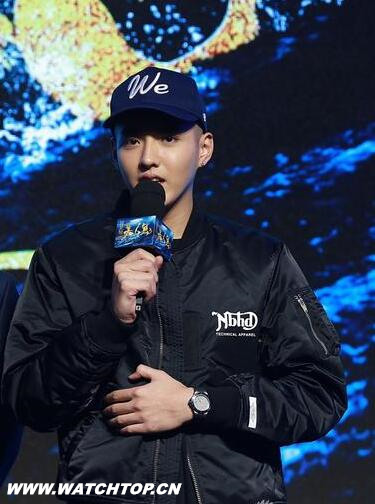 跨年演唱會的站臺明星有面兒不掉粉 必備高級腕表 跨年 明星 演唱會 腕表 熱點動態(tài)  第3張