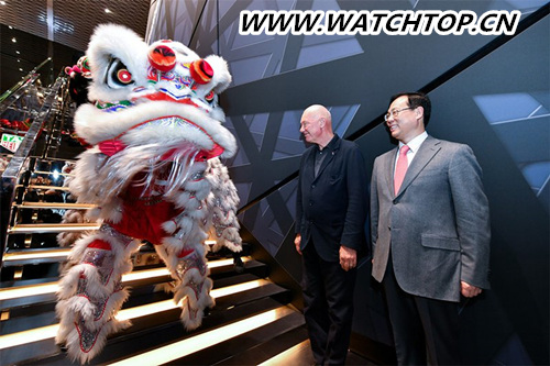 TAG Heuer泰格豪雅榮耀發布中國探月特別款腕表